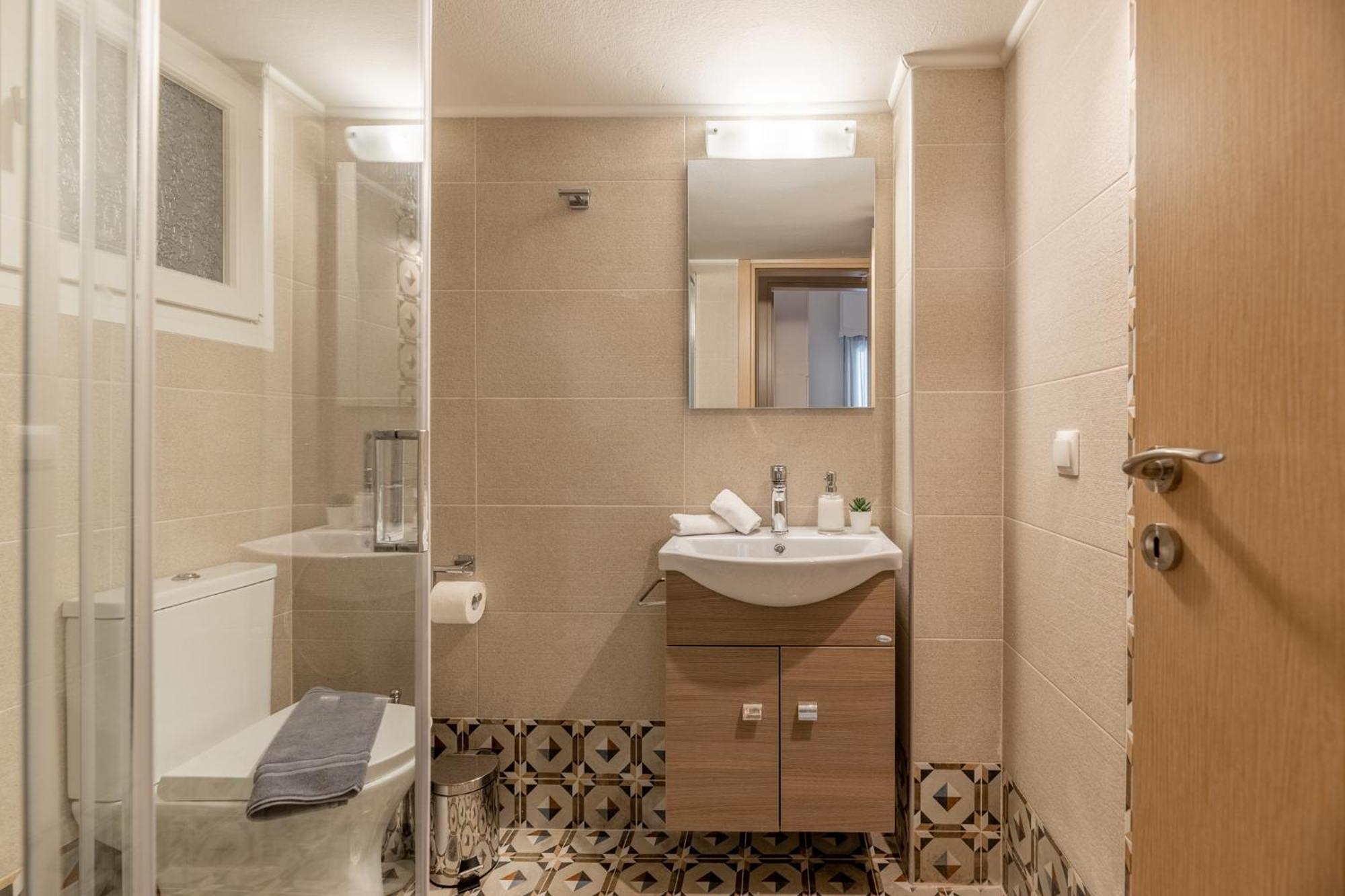 Ports Crossroad C Apartment